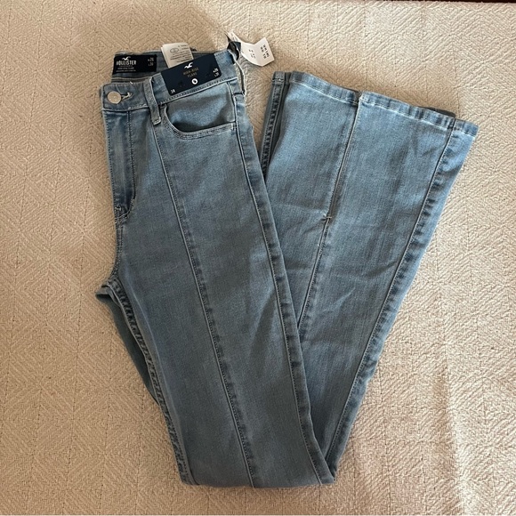 Hollister Denim - Hollister High Rise Flare Light Wash Jeans with Front Slit Size 26